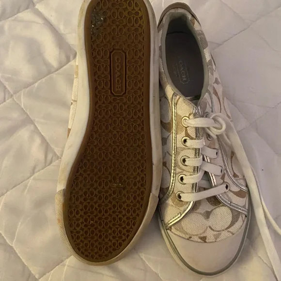 Coach low top signature sneakers size 9 - Picture 5 of 7